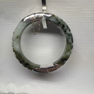 Jadeite Bangle